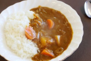【料理】ワイ、平気で常温3日放置のカレーをパクリ