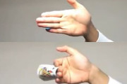 手から無限にトランプが出てくるマジックのタネ明かし