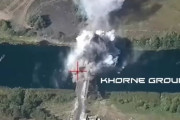 ロシア「国境の街に架かる橋」全て失う？ …クルスク州で戦うウクライナ軍が猛攻撃仕掛ける動画！