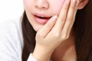スマホ×マスクの生活で『顎関節症』が急増しているらしい、当てはまる人は多いかも？