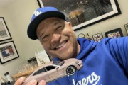 【ドジャース】大谷翔平、ド軍監督に“ポルシェ”贈呈…おもちゃだけど　「翔平はニヤッとしながらやってきた」