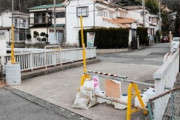 唯一の出入り口なのに…住宅地の橋が突然封鎖　実は私有物「1200万円で買い取るか、2万円の通行料を」