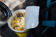 有識者「富士山に登って食べるカップヌードルは最高に美味い」