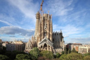 サクラダ・ファミリア2026年に完成へ