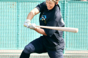 カープ西川龍馬、日ハム近藤と自主トレで大飛球「誠也もいなくなる、打たないと」