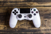 ？？？｢電子書籍やゲームのダウンロード版は売れないからクソ｣
