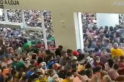 海外「カオス過ぎる！」ブラジルで新しいデパートが開店したらこうなるらしい！←ゾンビ映画みたいでワロタ　海外の反応