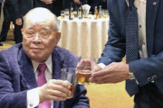 ヤクルト・高津監督は号泣　野村氏の急逝に絶句「見てもらいたかった…」