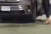 【悲報】女さん、ガソリンで車を洗い格の違いを見せつけるｗｗｗｗ