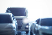 マーチ乗り俺、ちょっと割り込んだくらいで煽り運転された挙げ句信号待ちで怒鳴り込まれるｗｗｗｗｗｗ