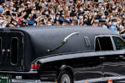 安倍元首相を見送る日本国民の姿に海外涙←「JFKの葬式のようだ」（海外の反応）