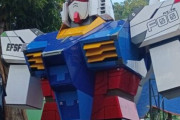 ジャカルタでガンダムが建造される
