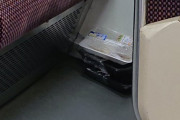 【ぜんぶゴミみたいです】電車のなかであり得ないマナー違反を発見！！！