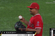 エンゼルス、野手のエスコバーが8回から登板ｗｗｗｗｗｗｗｗｗｗ