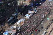 【画像】 韓国「尹大統領を守れ」「これが民意だ」で大集会　光化門広場まで「すし詰め」熱気 (Money1)