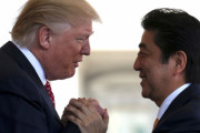 【てぇてぇ】安倍首相「後任も日米同盟の強化は変わらない。安心して」トランプ大統領「シンゾーは日本の最も偉大な総理大臣」