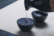 【悲報】X民「ワインはブドウで味が変わるけど日本酒の米は何使っても影響ない」