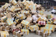 【酷すぎ】中国でペット5000匹が箱詰めのまま放置、大量死しているのが見つかる