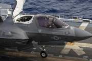 F-35BライトニングII垂直離着陸戦闘機によるパトロール飛行を強化…米第7艦隊！