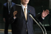 菅首相、記者団に「同じような質問ばかり」