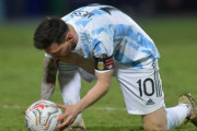 【アルゼンチン代表】こりゃすげぇ！無所属メッシ、コパ・アメリカで超フリーキックを突き刺す