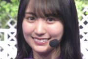 【乃木坂46】賀喜遥香 撃ち抜かれる.gif ちょっと両目閉じちゃうの可愛すぎウインク