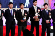 プロ野球選手、大谷と並ぶと体格がショボすぎる