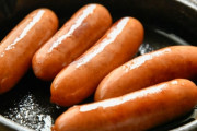 【悲報】ウインナーを使っためちゃくちゃ美味い料理、無い