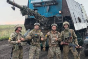ウクライナ軍兵士、ロシア軍の亀戦車を乗組員全員ごと捕獲！