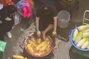 韓国で自分の足を洗ったタワシで大根を洗う映像が流出→「汚い！中国のこと言えない」と批判殺到