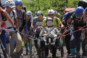 【悲報】90歳、富士山登頂するも叩かれる。完全に現代日本の縮図で草ｗｗｗｗ