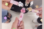 小栗有以さん珍しく後輩にプレゼントをする