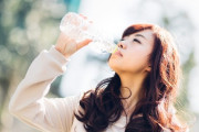 【朗報】"水がぶ飲みダイエット"、マジで最強すぎる！お前らもやれｗｗｗｗｗｗｗｗ
