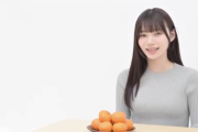 【乃木坂46】圧巻のスタイル！岡本姫奈『ニット×こたつ』動画が最強すぎる
