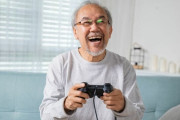 【悲報】「老後もゲームばっかやって暮らしたい」と思ってるオタクいるでしょ。それは“視力が終わる”から無理なんです