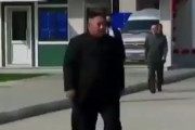 【悲報】金正恩の影武者、致命的なミスを犯す