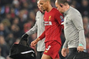 リバプールに痛手…ファビーニョが足首靭帯負傷し年明けまでの離脱が決定　CLナポリ戦で負傷交代