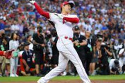 【悲報】MLB公式、また大谷二ーでホルホルする  「ゴミ拾いする大谷たまんねえええええ」