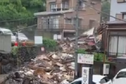 【動画】熱海の土石流で家ごと流される男性が撮影される