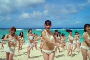 AKB48の水着軍団がお前んちの風呂場で踊り狂ってたらどうする？