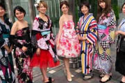これでも浴衣？　この夏、ドレス風に着こなせば、誰もが振り返る