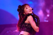 【SKE48】青海ひな乃、自慢の腹筋見せ衣装で初ソロパフォーマンス! 楽曲は松井珠理奈センターのあの曲