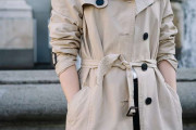 トレンチコートを着たときの「なんか野暮ったい」の解決策をスタイリストが伝授