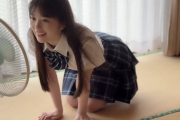 【動画】太ももチラリ。小川彩『TRIANGLE magazine』制服姿で涼しげ扇風機ショット公開【乃木坂46】
