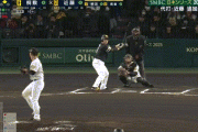 【日本シリーズ第4戦】ソフトバンク、６回表２アウト二塁から代打・近藤健介のタイムリーで１点追加！リードを３点に広げる！！！！！！！！！！！！！！