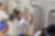 【画像】女子中学生が男子トイレを掃除する画像を貼るスレ