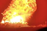 【衝撃動画】イーロン・マスク氏のスペースＸ宇宙船「スターシップ」、発射前に大大大爆発💥 想像の10倍ド派手に散る