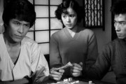 麻雀放浪記とかいう白黒映画、面白い