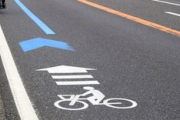 日本はなぜ「自転車専用レーン」の整備が遅れているのか？