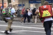 【動画】フランス人さん、街中で大乱闘www